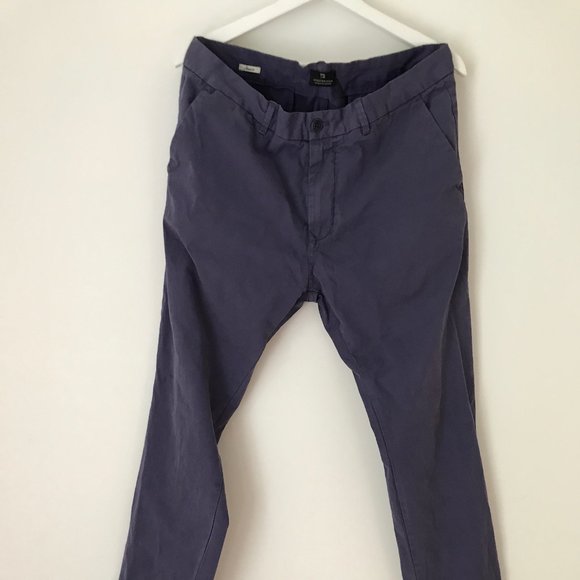 Scotch and Soda garment dyed cotton chinos. Straig - Picture 2 of 12